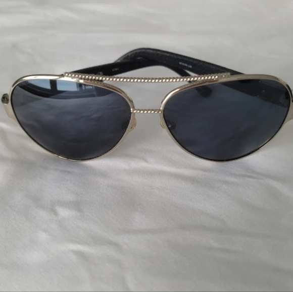 AGENT Provocateur 'Fly Me' Sunglasses - Picture 3 of 6